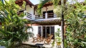 Golf Course Home Hacienda Iguana - 2 Bed 2 Bath Communal Pool - Featured Image