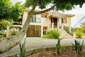 Beach Home for Sale Near Rancho Santana - 4 Bed 3 Bath - Featured Image